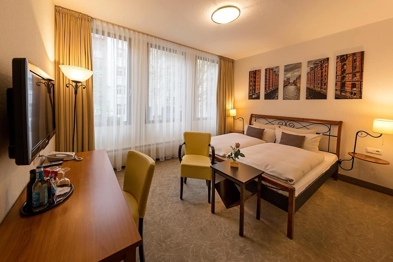 Hotel Cristobal Hambourg Extérieur photo