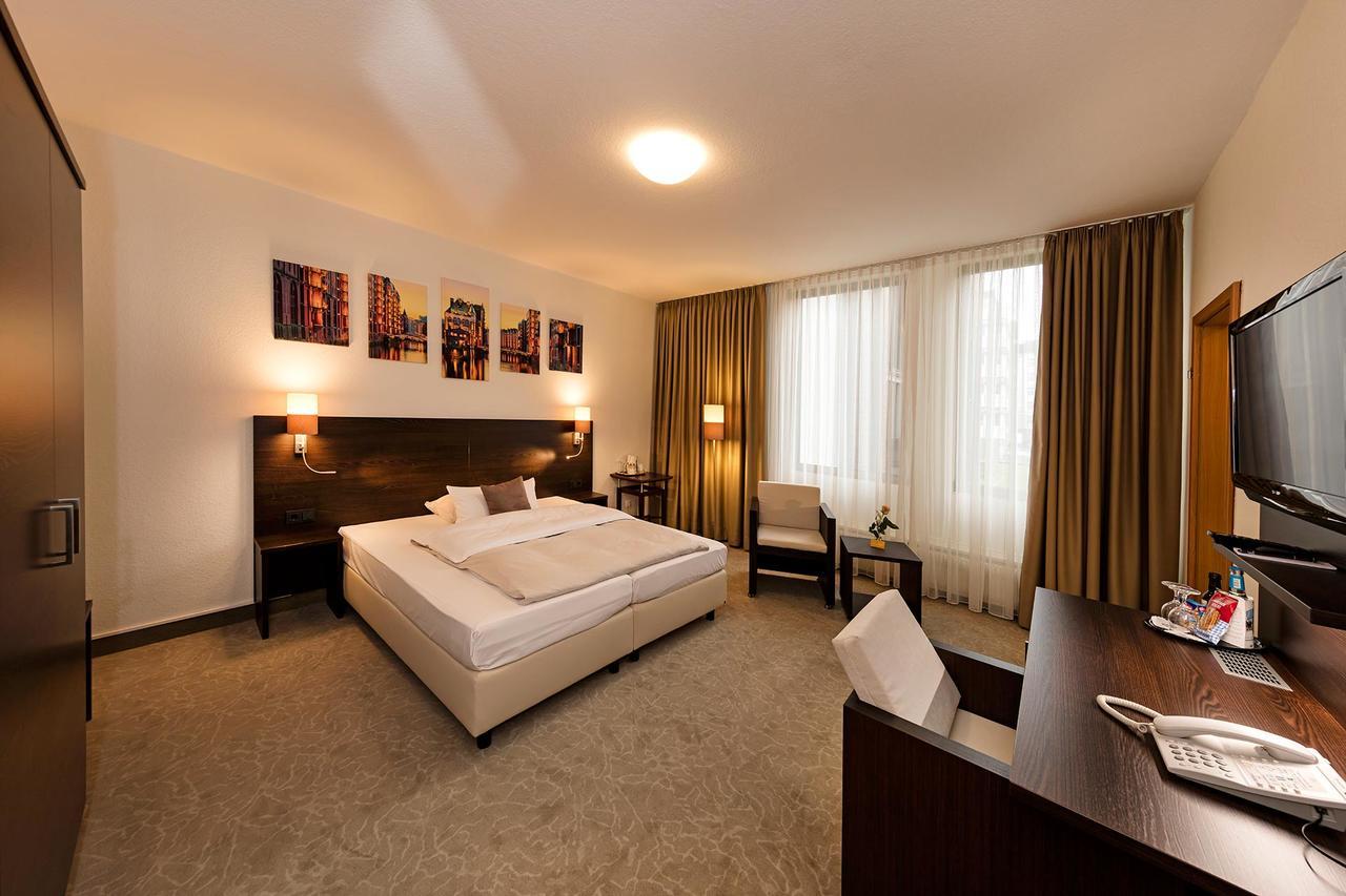Hotel Cristobal Hambourg Extérieur photo